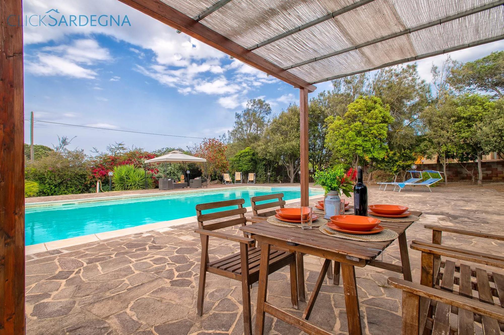 Villa Melograno With Exclusive Swimming Pool Surrounded By Greenery Campanedda Exterior foto